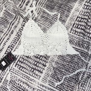 FINAL OFFER: White Macrame Crop Top